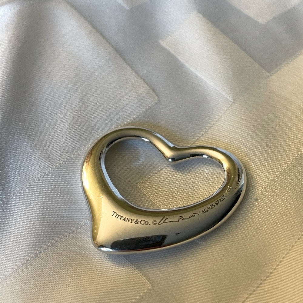 Rare Tiffany & Co EX-Large 925 Open Heart pendant